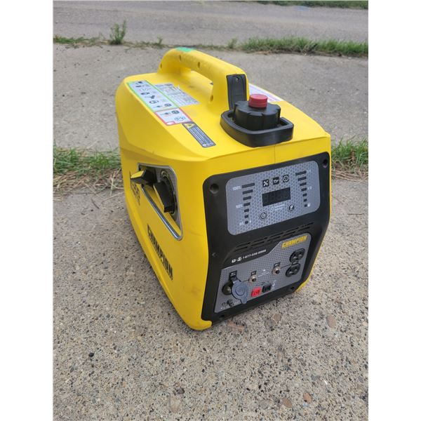 Champion Global Power Equipment - 2000 Watts Inverter Portable Generator *Never Used!