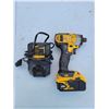 Image 2 : DeWALT 1/4" Cordless Impact Driver with Battery Charger