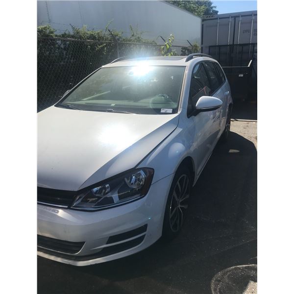 *TOW* 2016 VOLKSWAGEN GOLF, 4 DR STATION WAGON, WHITE, VIN# 3VWC17AU2GM521732