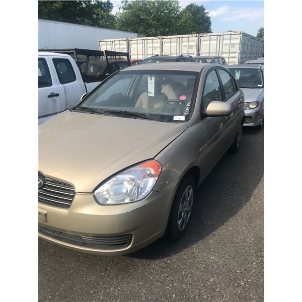 *TOW* 2010 HYUNDAI ACCENT 4 DR SEDAN, GOLD, VIN# KMHCN4BC9AU493440