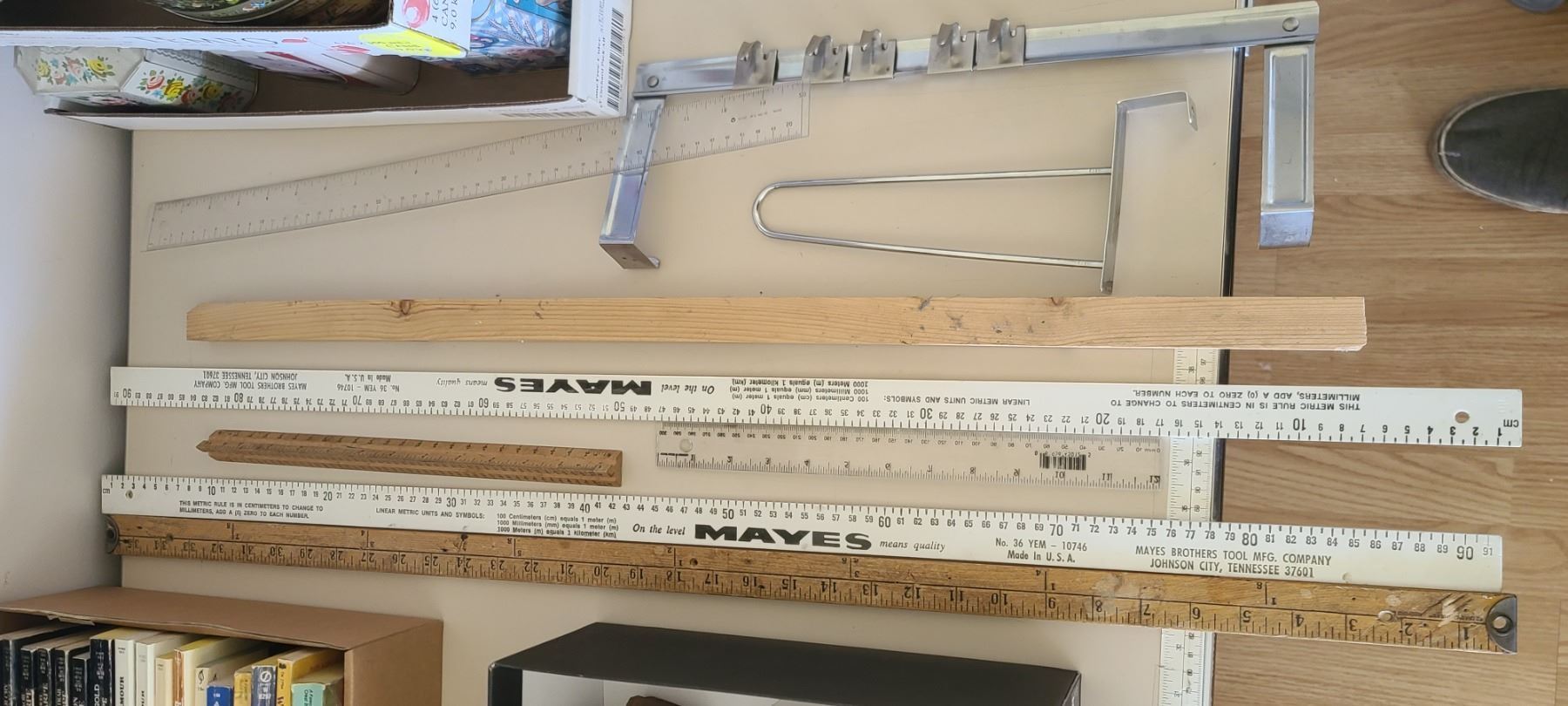 Metre Stick Vs Ruler RULERS AND METER STICKS