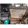 Image 1 : 3 AMPS, ONE FENDER, TWO ANTIQUE