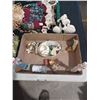 Image 2 : FALL DÉCOR, COW KNICK KNACKS - PLEASE SEE IMAGES