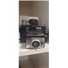 Image 8 : VINTAGE JEWEL RADIO, SQUARE SHOOTER 2 CAMERA