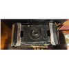 Image 8 : VINTAGE CAMERA LOT: BROWNIE TARGET 6-16, -20, BROWNIE BULLS EYE (KODAK), ACTUS, HAWKEYE FLASHON. EIG
