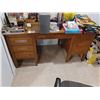 Image 2 : 7-DRAWER WOOD WALNUT FINISH DESK.