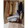 Image 2 : 2-BXS. PICTURES & FRAMES.