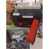 Image 2 : SMALL SAFE WITH KEY, MARBLE BASE DESKTOP PEN SET