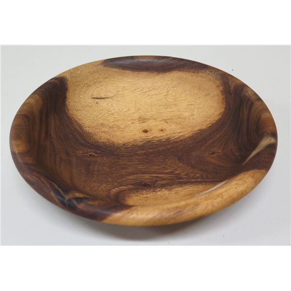 Wood Bowl with Contrasting Tones, Signed & Inscribed "Hauoli Makahiki Hou '80" (9"Dia)
