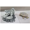 Image 1 : Accent Décor: Duck with Ducklings & Turtle