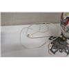 Image 8 : Vintage White Floral Porcelain Lamp on Metal Base w/ Glass Shade, 21.5" Tall