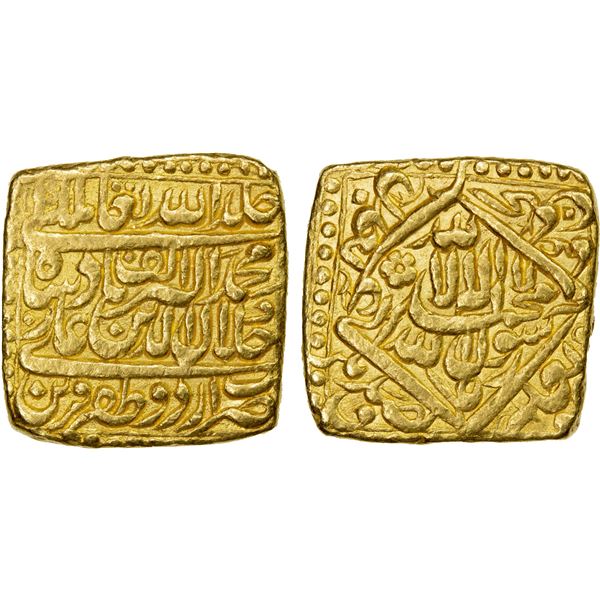MUGHAL: Akbar I, 1556-1605, AV square heavy mohur (12.05g), Urdu Zafar Qarin, AH1000, gorgeous VF-EF