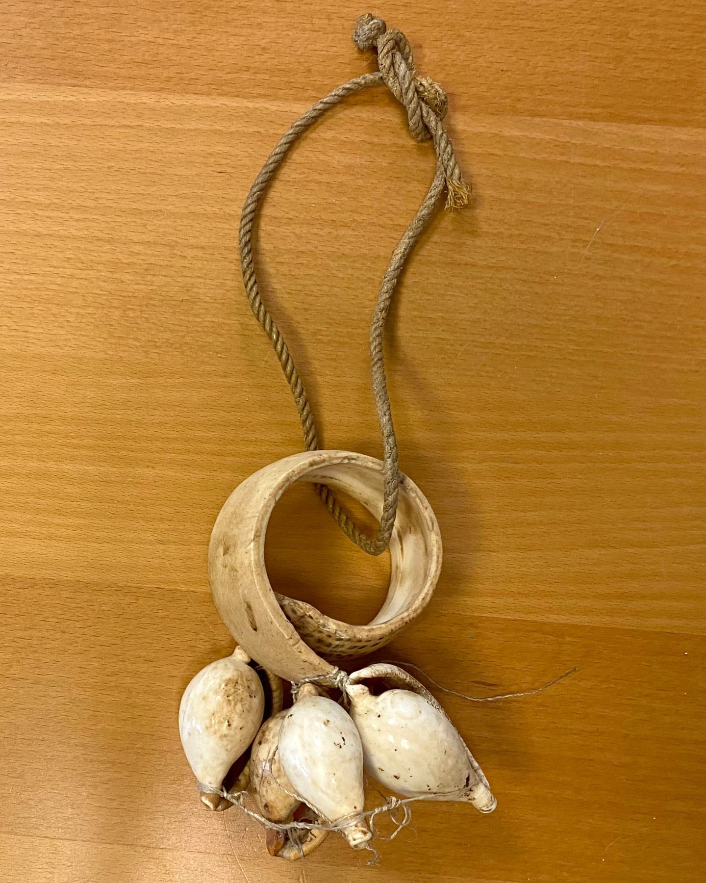 PAPUA NEW GUINEA: mwali arm shell ring (313.69g), Choice VF - Stephen ...