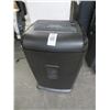 Image 1 : Quill Paper Shredder