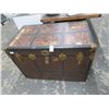 Image 1 : Large Steamer Trunk