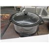 Image 3 : Lot of Barbantia Bread Box, Iron & Hamilton Beach Crockpot
