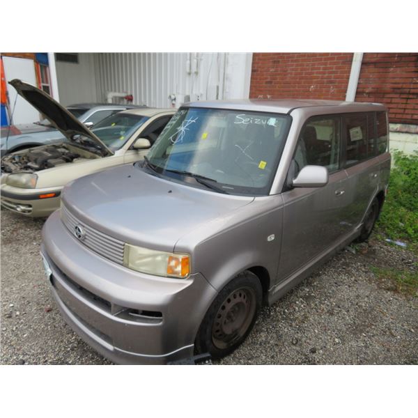 2006 Toyota Scion XB Sedan