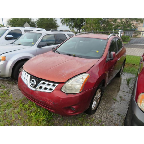 2013 Nissan Rogue SV 5-Dr. SUV