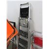 Image 1 : Aluminum Stepladder 4'