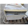 Image 2 : Frigidaire Window A/C Unit