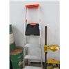 Image 1 : Flip-N-Lite 3 Step Ladder