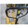 Image 2 : Yellow Pallet Jack
