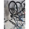 Image 5 : Black Schwinn Mountain Bike