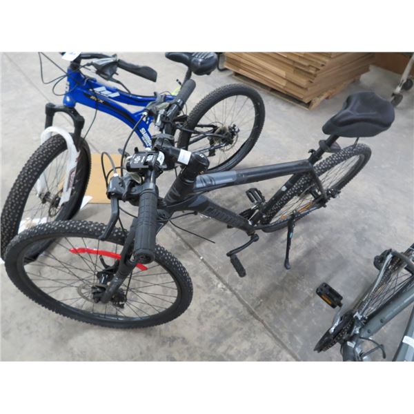 Black Cannondale Mountain Bike