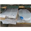 Image 1 : 9-Kohler Toilet Seat - 9 X $