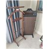 Image 1 : Trouser Press & Men's Valet