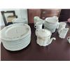 Image 2 : Classic Rose Collection German China (65pc)