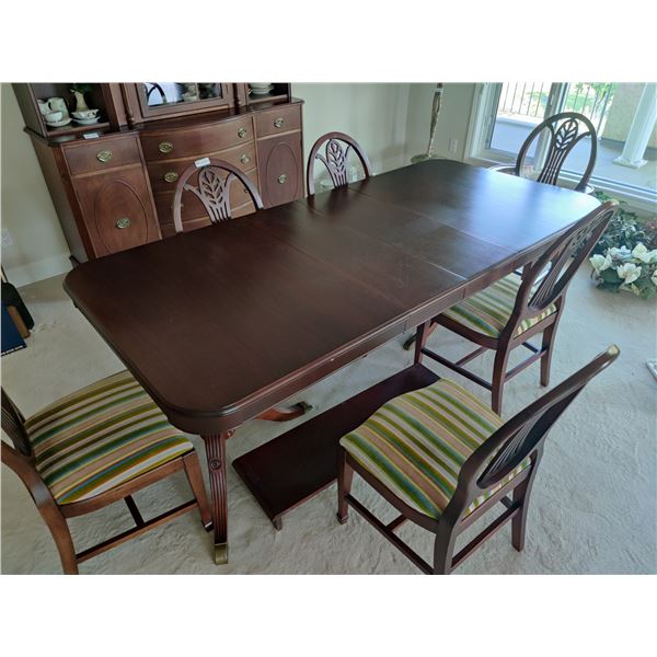 Dining Room Table with 6 Chairs