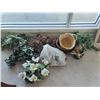 Image 1 : Baskets & Artificial Flowers