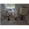 Image 1 : 3 Vintage Lamps