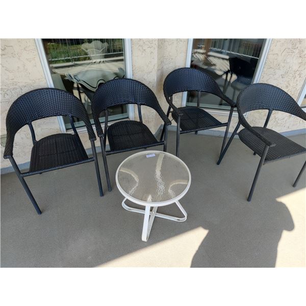 Set of 4 Wicker Style chairs and Round Table