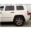 Image 23 : A12D --  2008 JEEP PATRIOT LTD 4X4, White, 228252 KM  "NO RESERVE"