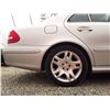 Image 37 : D3 --  2004 MERCEDES E320, Green, 214716 KM