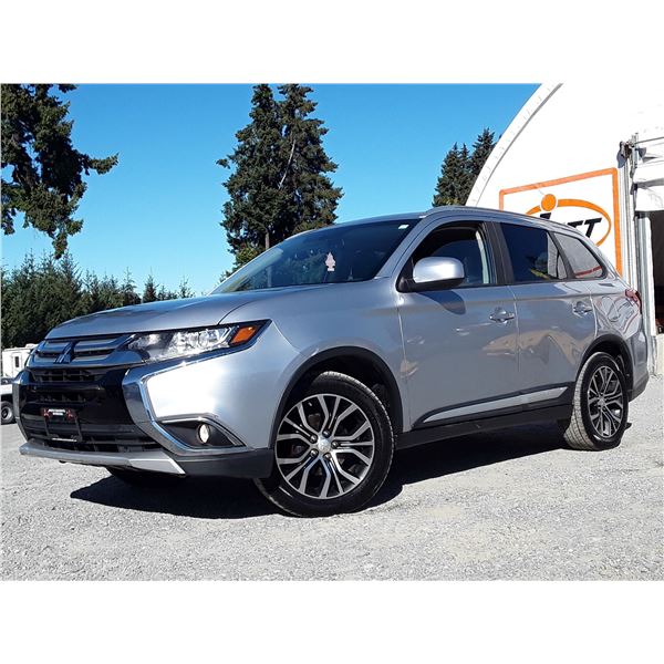 E2 --  2017 MITSUBISHI OUTLANDER ES AWD, Blue, 214777 KM