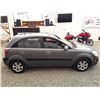 Image 9 : E3 --  2008 KIA RIO 5 SX, Grey, 186477 KM