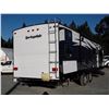 Image 8 : 0A --  2016 SPRINGDALE BY KEYSTONE APRX 32FT LONG TRAVEL TRAILER