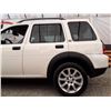 Image 25 : A2 --  2004 LAND ROVER FREELANDER SE AWD, White, 112 033 KM's "NO RESERVE"