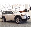Image 9 : A2 --  2004 LAND ROVER FREELANDER SE AWD, White, 112 033 KM's "NO RESERVE"
