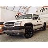 Image 2 : F6 --  2003 CHEVROLET SILVERADO 2500 HD CREW CAB 4X4, White, 362948 KM