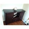 Image 2 : Leather Top Buffet