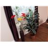 Image 2 : 2 Artificial Plants And Vase Of Artificial Flowers