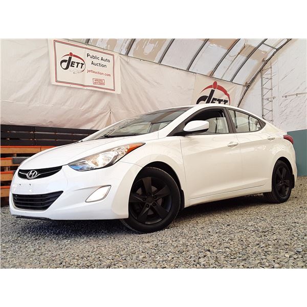E3 --  2013 HYUNDAI ELANTRA GLS, White, 207080 KM