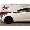 Image 25 : E3 --  2013 HYUNDAI ELANTRA GLS, White, 207080 KM