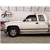 Image 25 : F1 --  1992 GMC SIERRA 1500 EXT CAB 4X2, White, 244316 KM