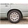 Image 25 : A11 --  2000 JAGUAR XJ8, Green, 186,393 KM - No Reserve