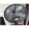 Image 2 : Double Blade floor fan